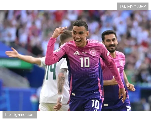 穆西亚拉异军突起,德国队新核心冉冉升起 穆西亚拉异军突起,德国队新核心冉冉升起