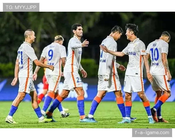 山东泰山表面能攻,实则稳不住——问题不在锋线,在全队失控 山东泰山表面能攻,实则稳不住——问题不在锋线,在全队失控