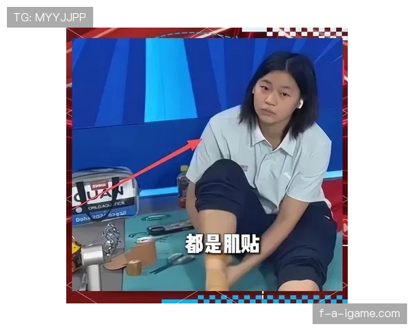 全红婵偷偷吃炸鸡被教练抓包，下一秒直接跳水池里游三圈？